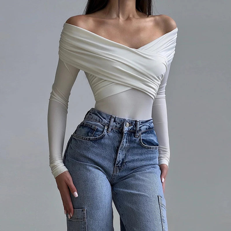 Body z obniżoną linią ramion