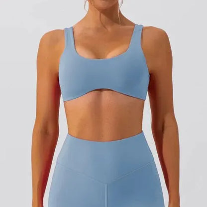 Minimalistyczny biustonosz sportowy