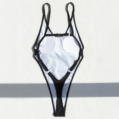 Monokini z odważnymi wycięciami