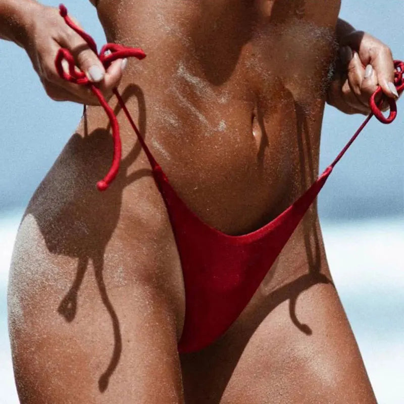 Stringi od bikini