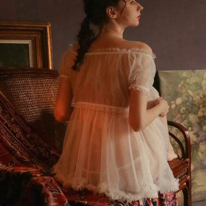 Przezroczysta koszula nocna z falbankami