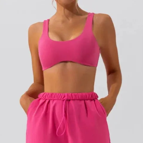 Minimalistyczny biustonosz sportowy