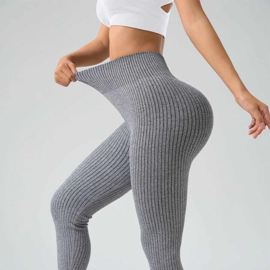 Prążkowane legginsy