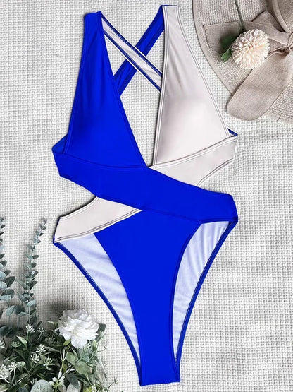 Monokini wykonane z szerokich pasów
