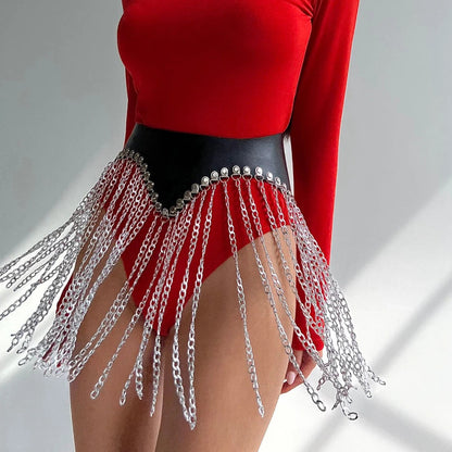Harness z łańcuszkami